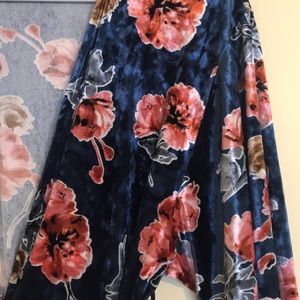 Velvet Floral Robe Size M